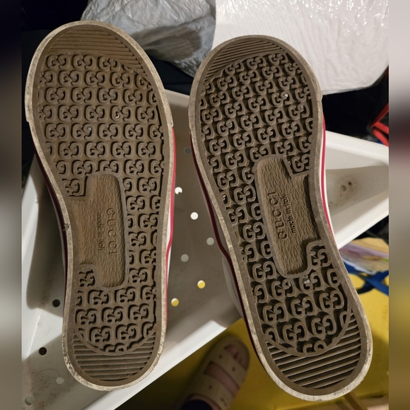 Authentic Gucci 1977 Tennis Shoes (White) - Picture 6 of 7